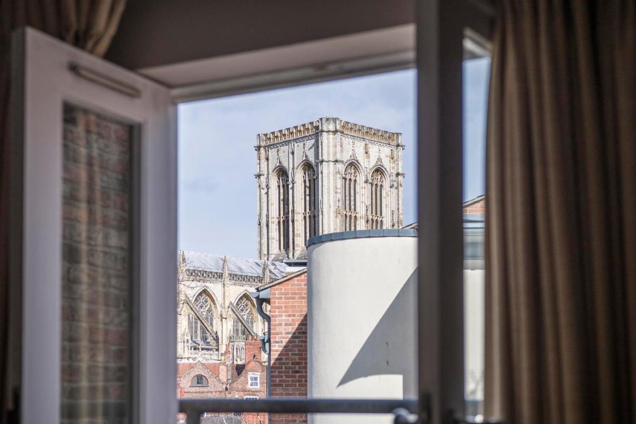 Апартаменты St Helen'S House With Minster Views Йорк Экстерьер фото